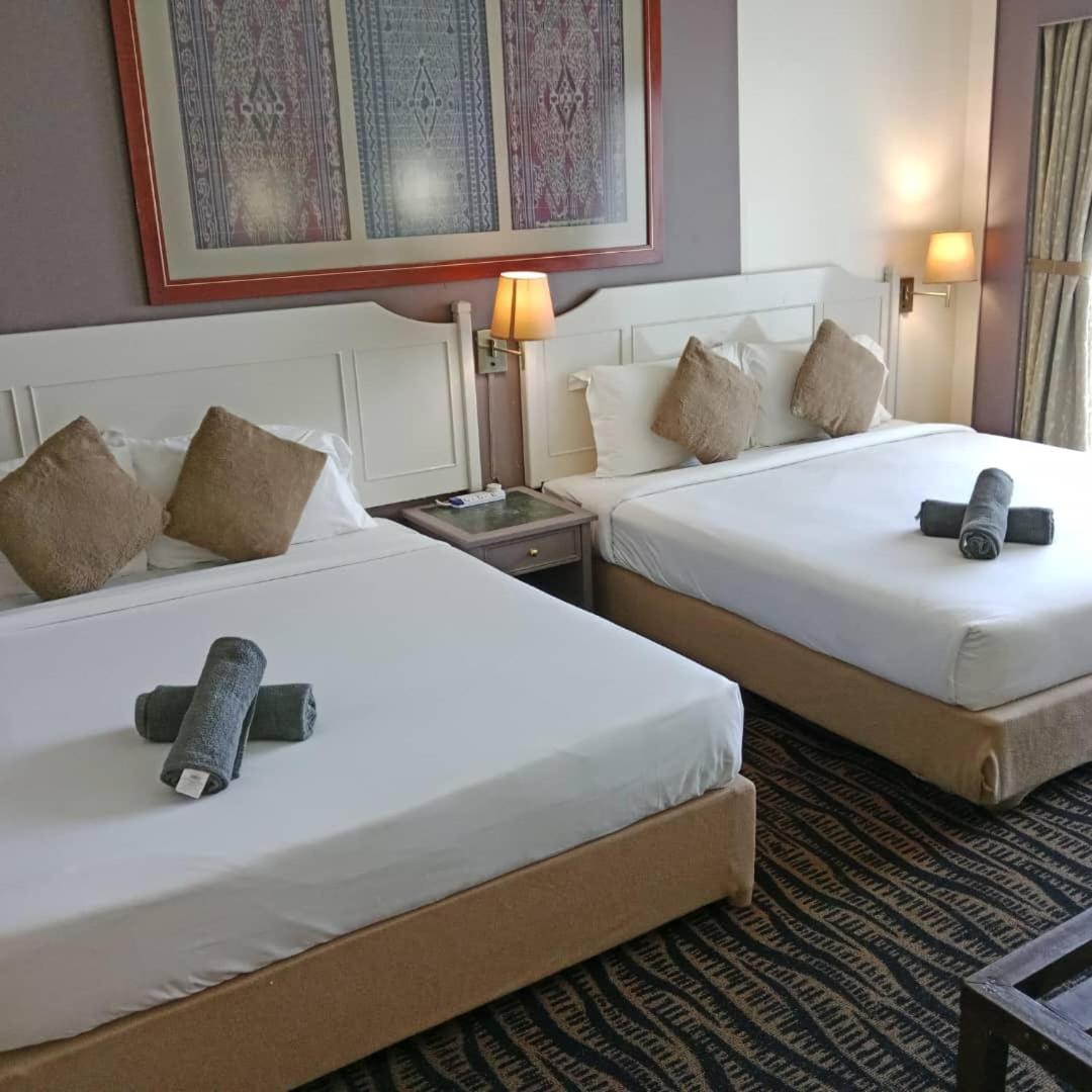 Rainbow Paradise Beachfront Penang Tanjung Bungah  Extérieur photo