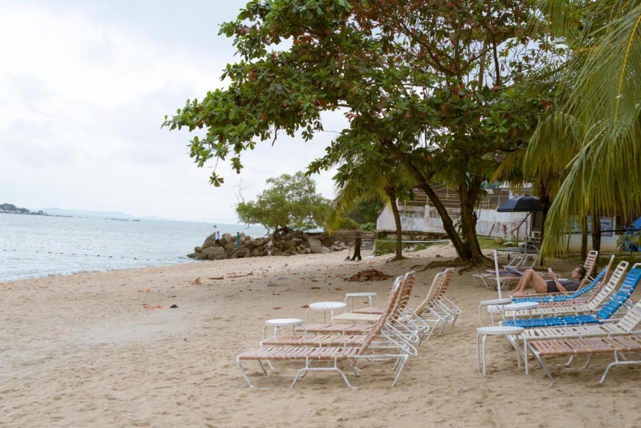 Rainbow Paradise Beachfront Penang Tanjung Bungah  Extérieur photo